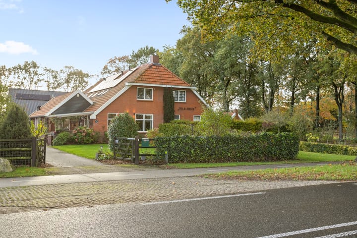 Photo 9 of Rolderstraat 59