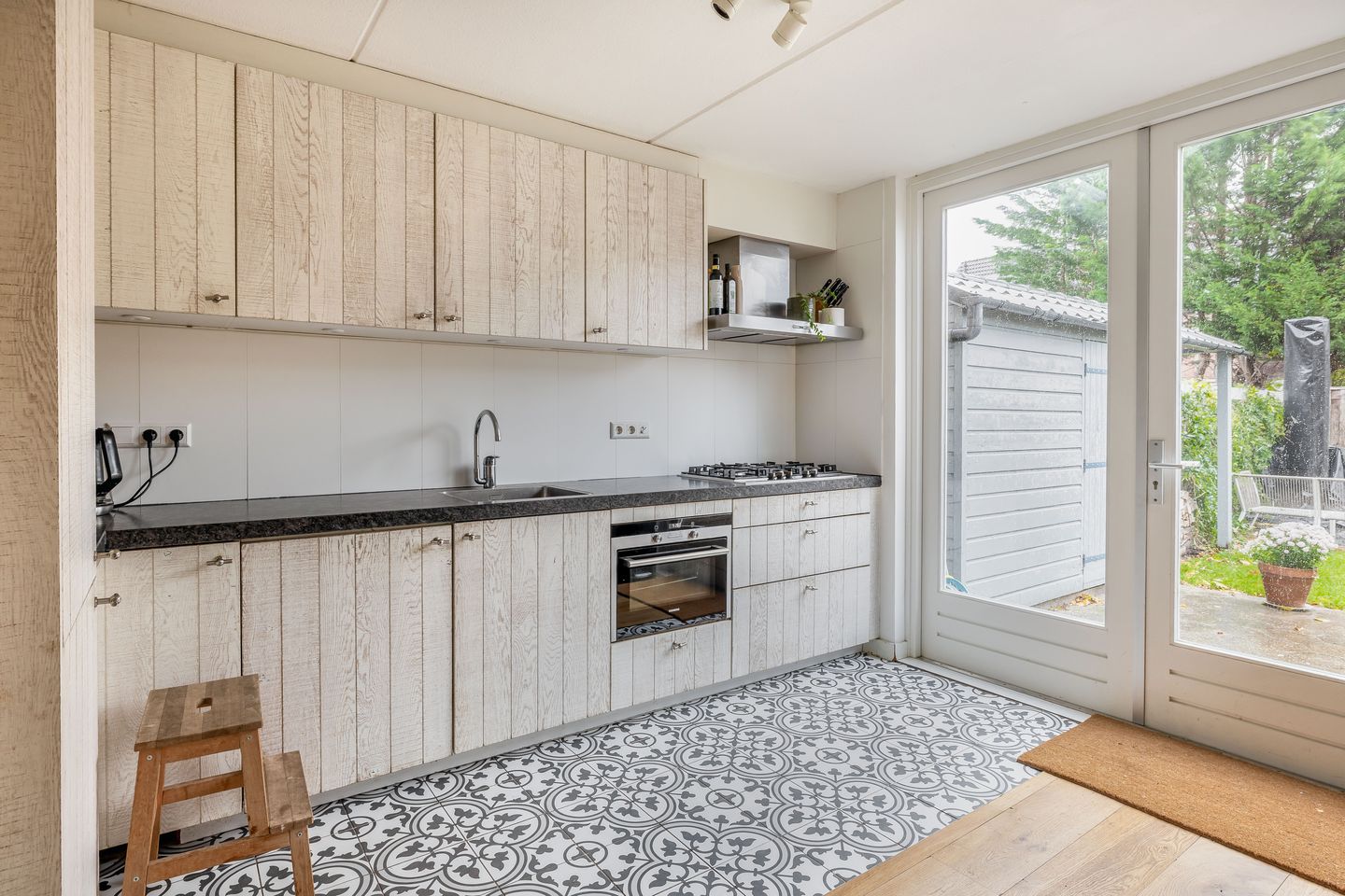 Foto 14 van Van Vredenburchlaan 98