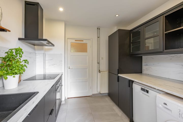 Foto 2 van Paramaribostraat 78