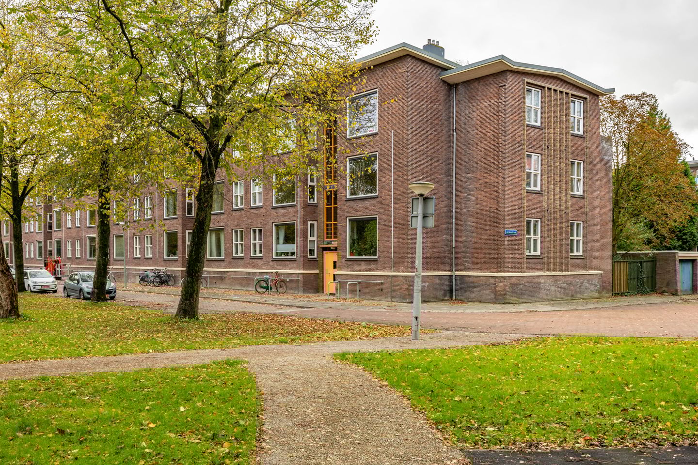 Foto 20 van Paramaribostraat 78