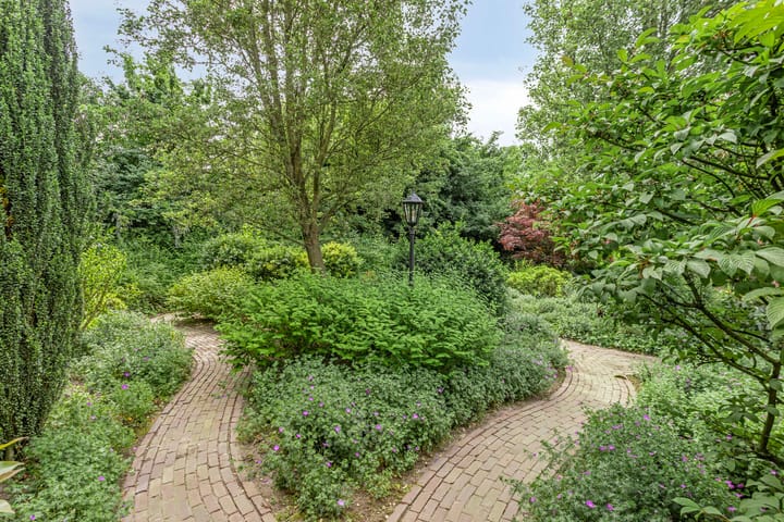 Foto 61 van Lindenstraat 36