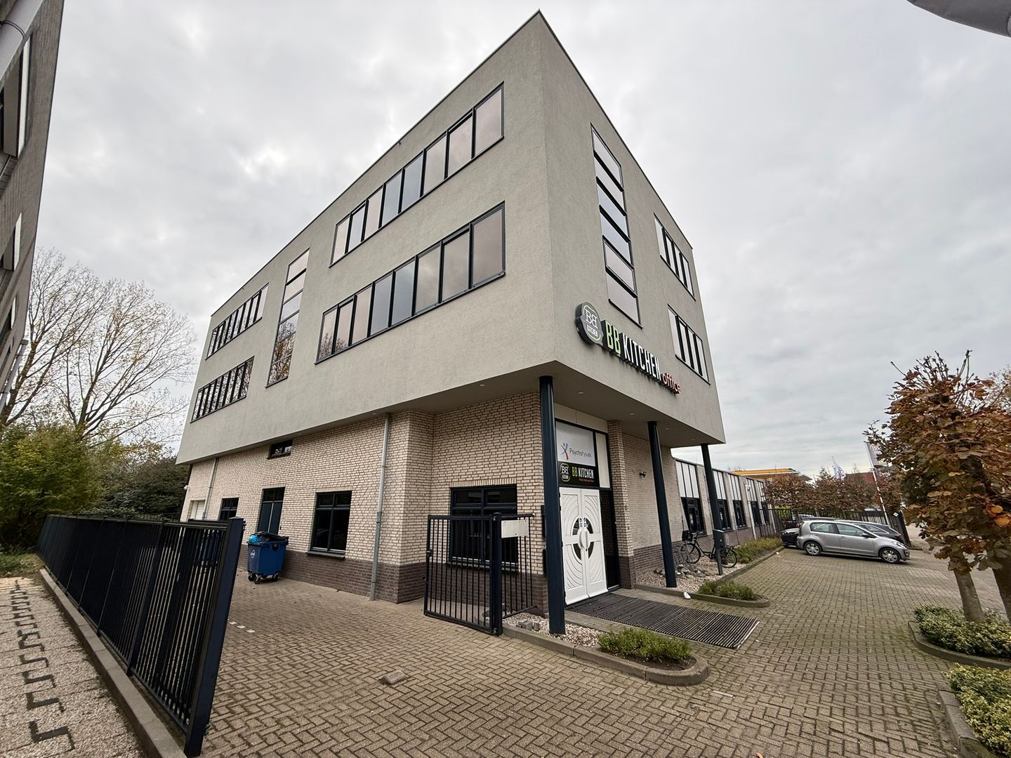 View photo 2 of Kersenboogerd 11