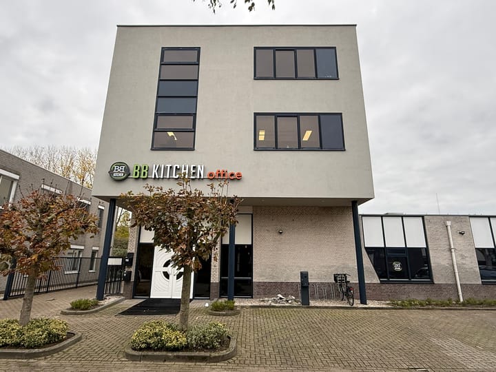 Kersenboogerd 11, Tiel