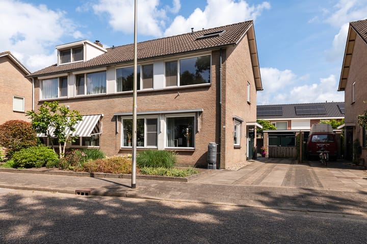 Foto 2 van van der Wijckstraat 55