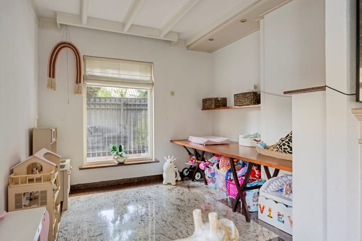 Photo 9 of Oosteind 59