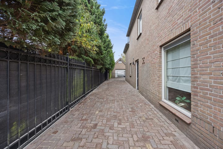 Photo 48 of Oosteind 59