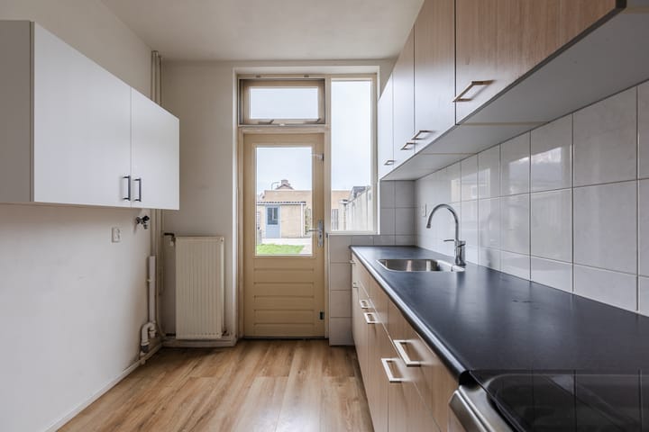 Foto 6 van Lucas van Leijdenstraat 6