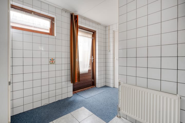 Photo 21 of Anjerstraat 11