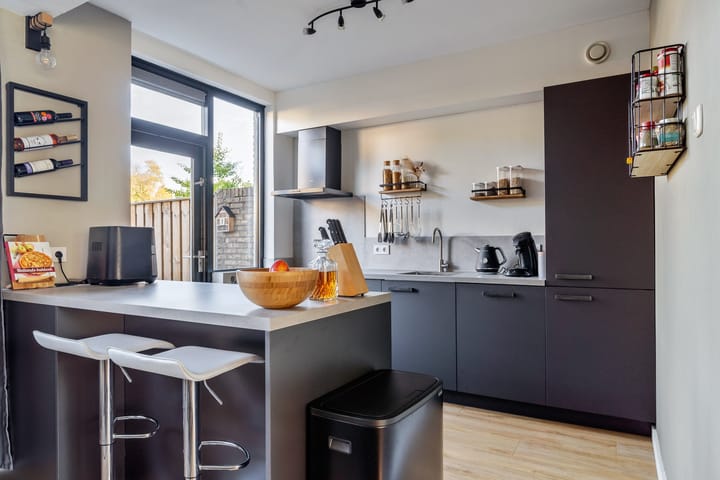 Photo 6 of Easter Omwei 29