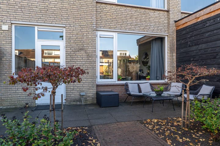 Photo 39 of Easter Omwei 29