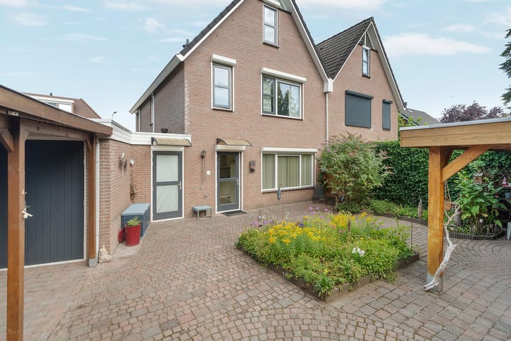 Photo 31 of Karstraat 15-B