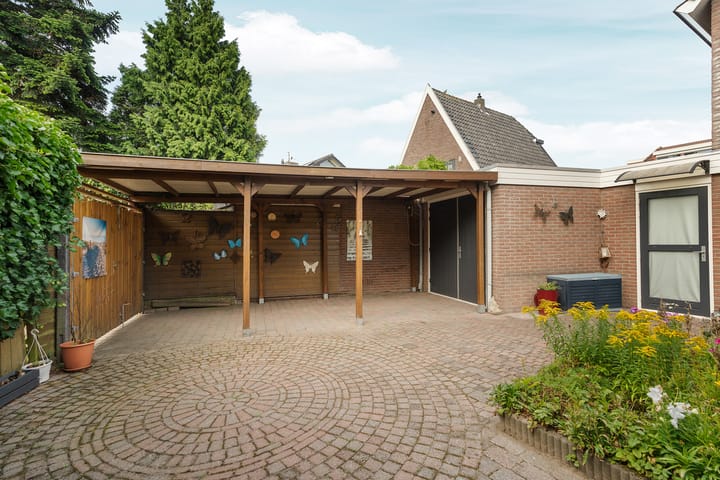 Photo 36 of Karstraat 15-B