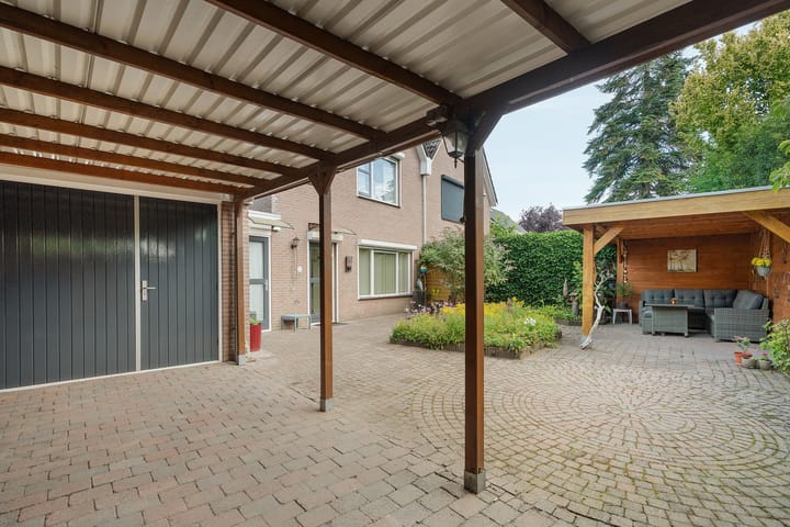 Photo 37 of Karstraat 15-B