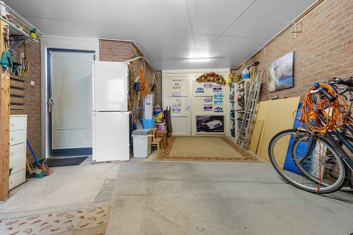 Photo 38 of Karstraat 15-B