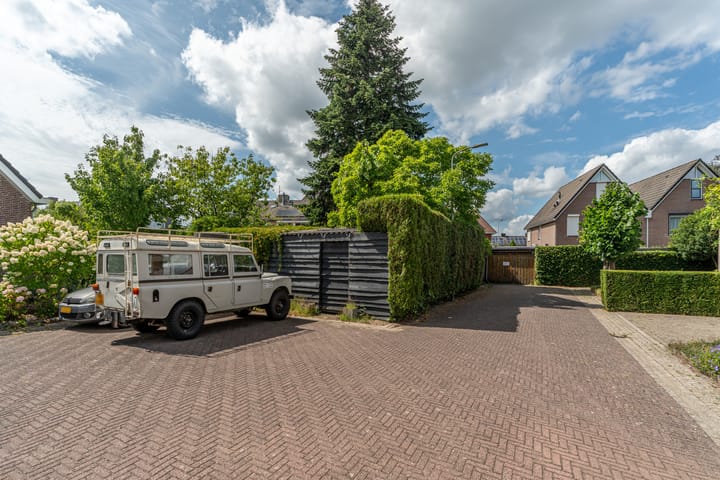 Photo 40 of Karstraat 15-B