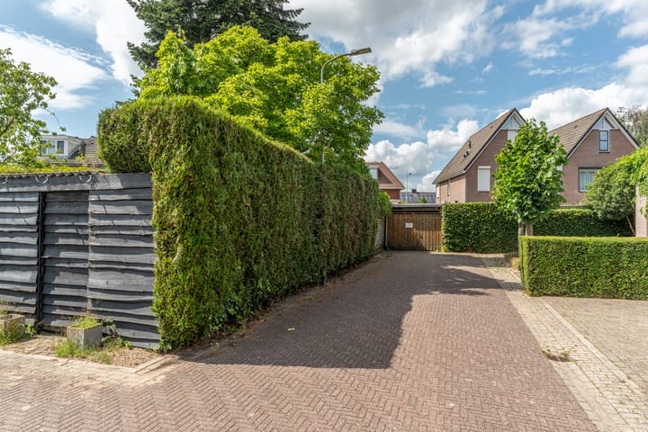 Photo 42 of Karstraat 15-B