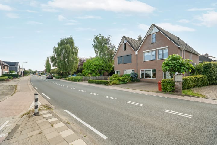 Photo 46 of Karstraat 15-B