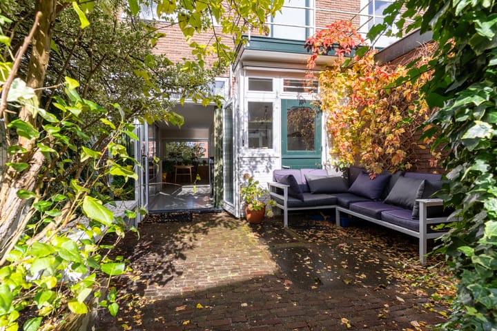 Photo 2 of Witte de Withstraat 29