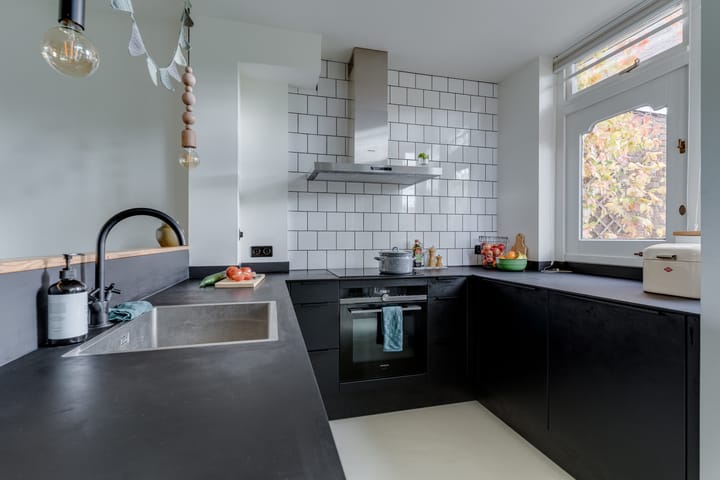 Photo 4 of Witte de Withstraat 29