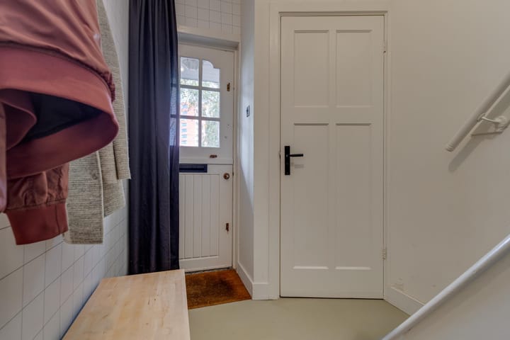 Photo 7 of Witte de Withstraat 29