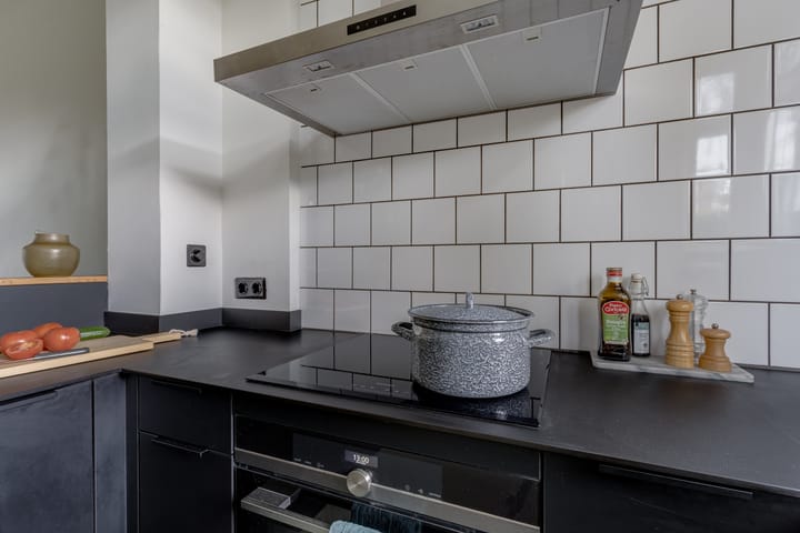 Photo 19 of Witte de Withstraat 29