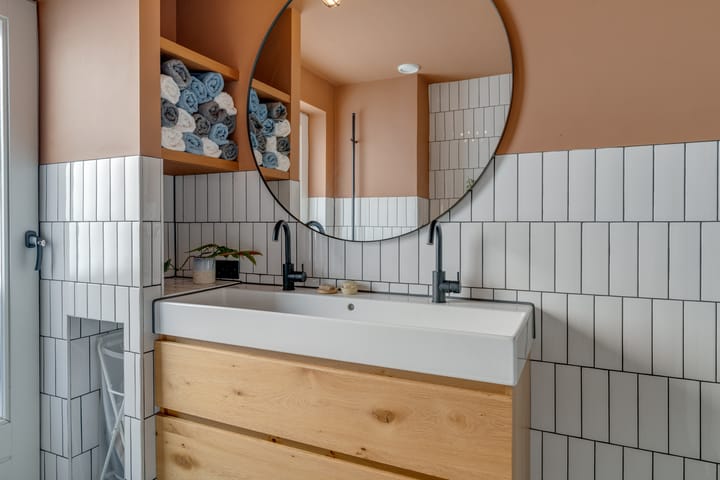 Photo 36 of Witte de Withstraat 29