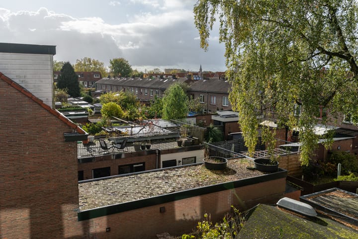 Photo 43 of Witte de Withstraat 29