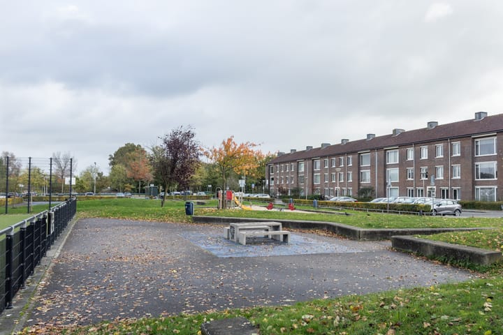 Photo 57 of Witte de Withstraat 29