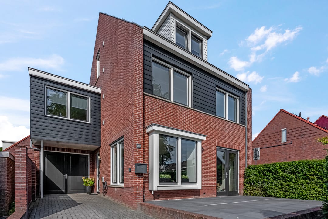 Photo 1 of Beatrixstraat 68-H