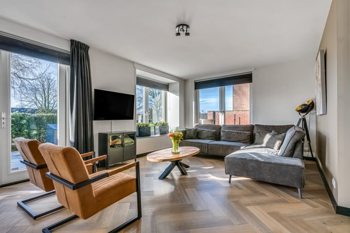 Photo 6 of Beatrixstraat 68-H