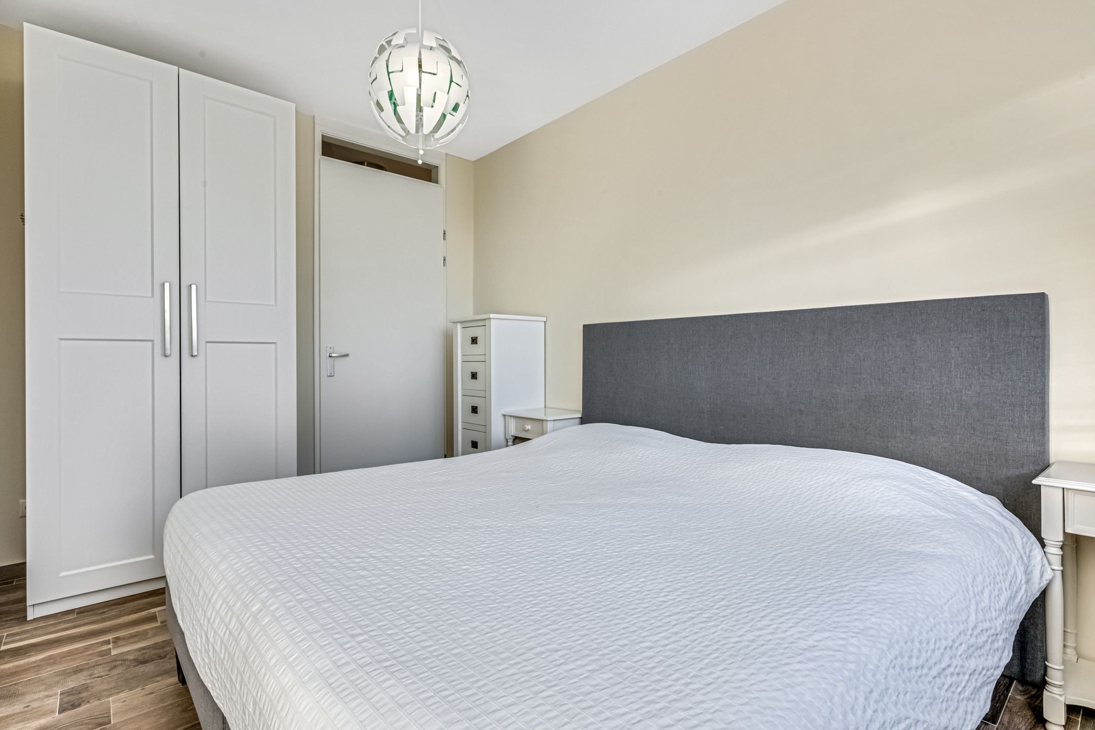 Photo 15 of Beatrixstraat 68-H