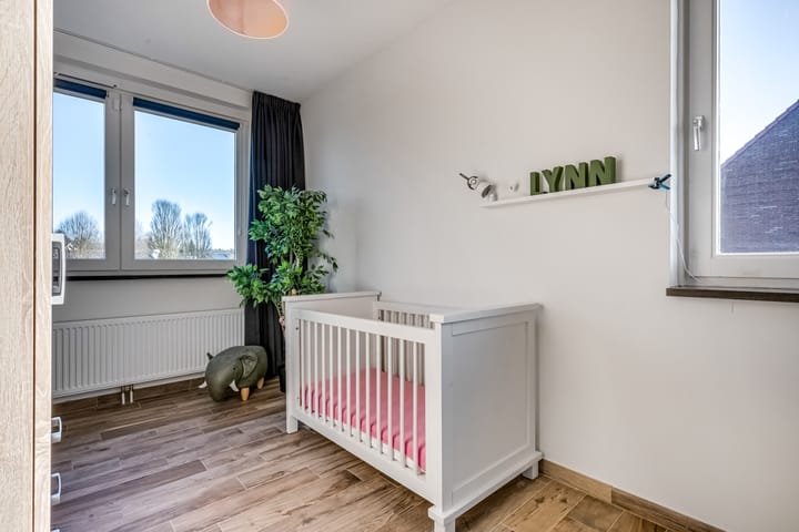 Photo 17 of Beatrixstraat 68-H