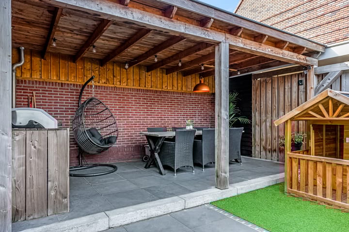 Photo 28 of Beatrixstraat 68-H