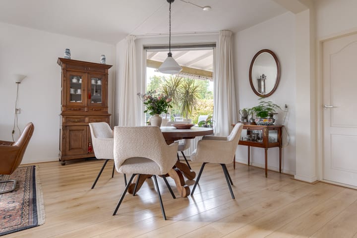 Foto 15 van Larixlaan 14