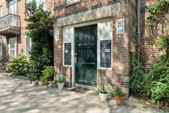 Photo 5 of Vincent van Goghstraat 123