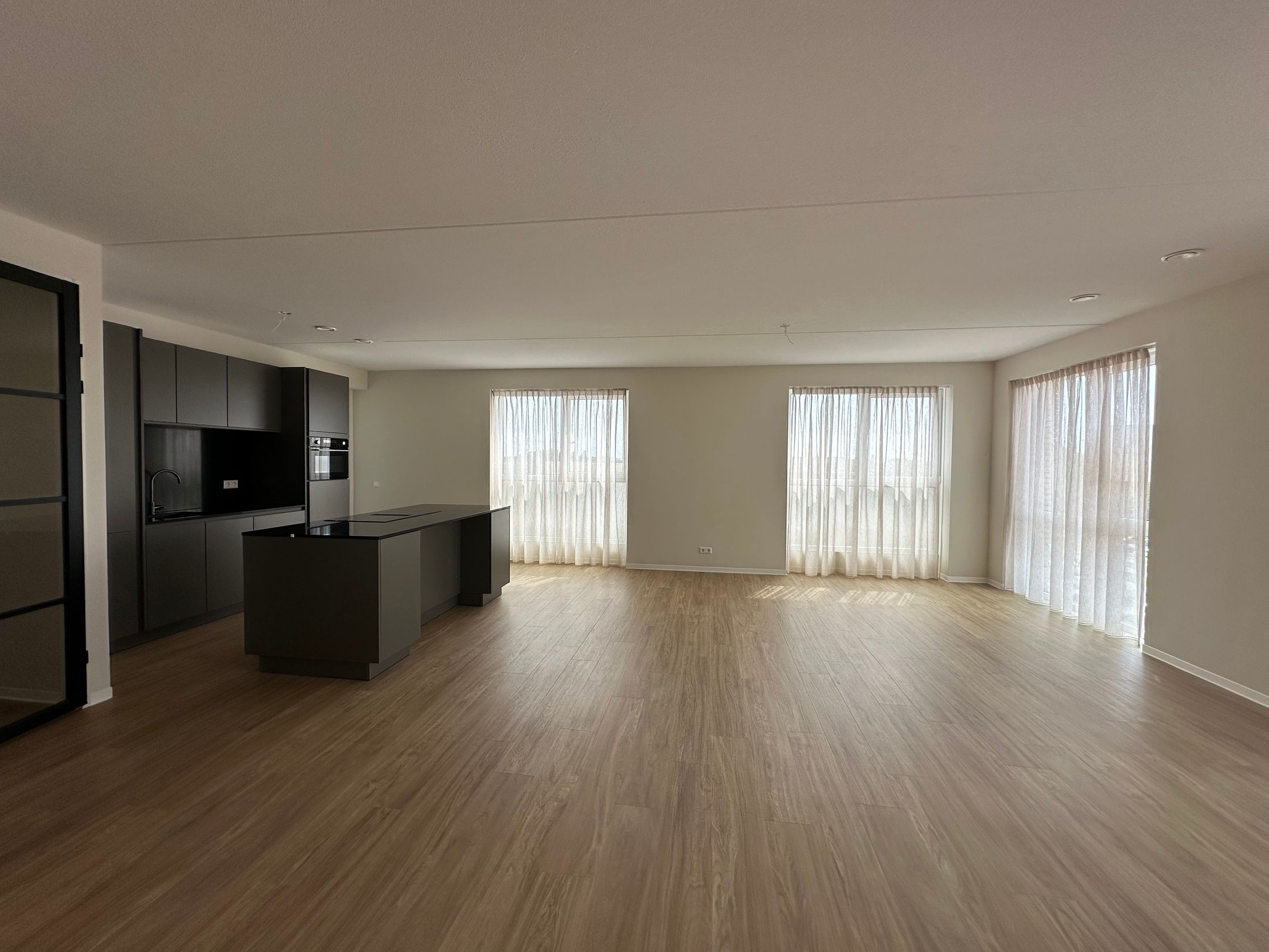 Photo 15 of Westhavendijk 127