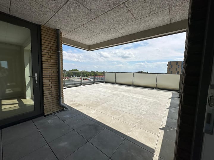 Photo 29 of Westhavendijk 127