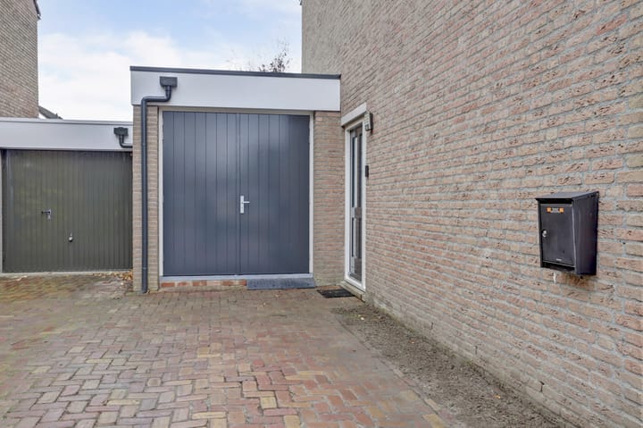 Photo 39 of Guido Gezellelaan 122