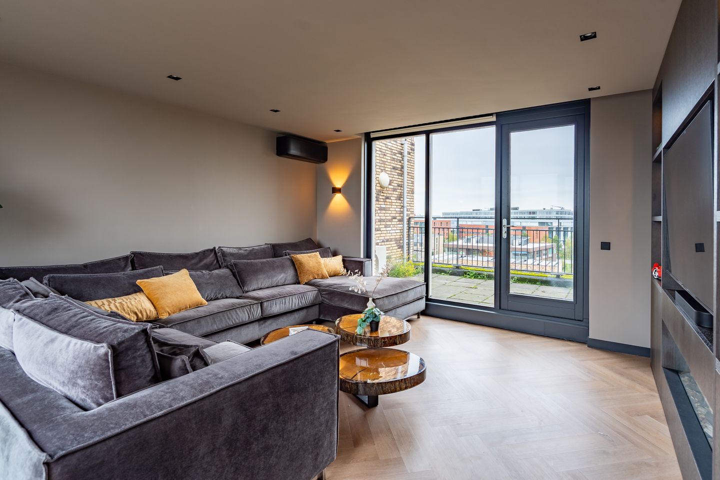 Foto 20 van Louis Armstronglaan 722