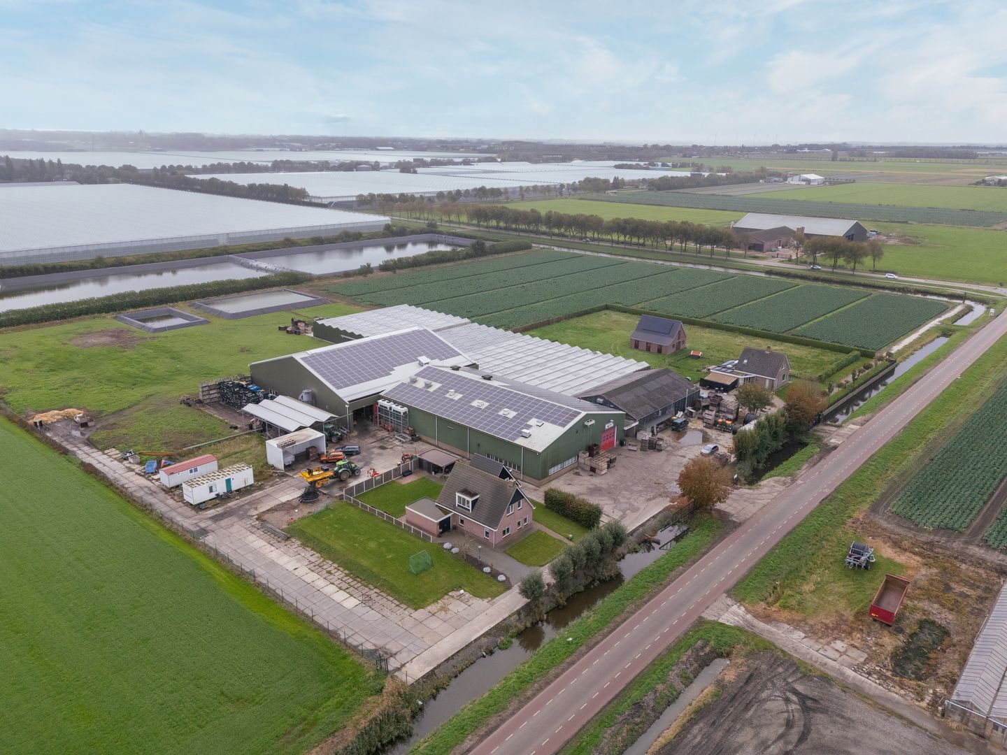 View photo 2 of Gedeputeerde Laanweg 4