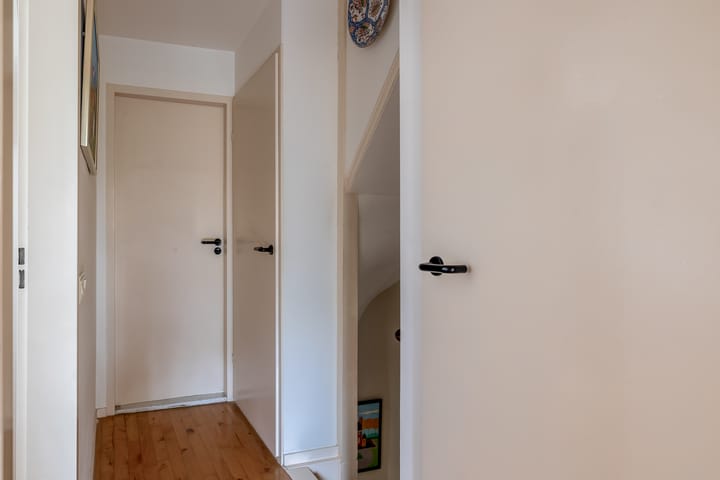 Foto 27 van Monarchstraat 35