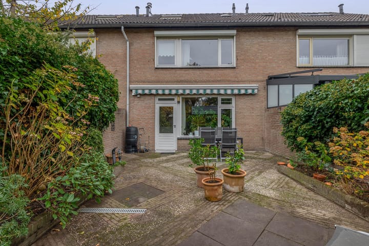 Foto 47 van Monarchstraat 35