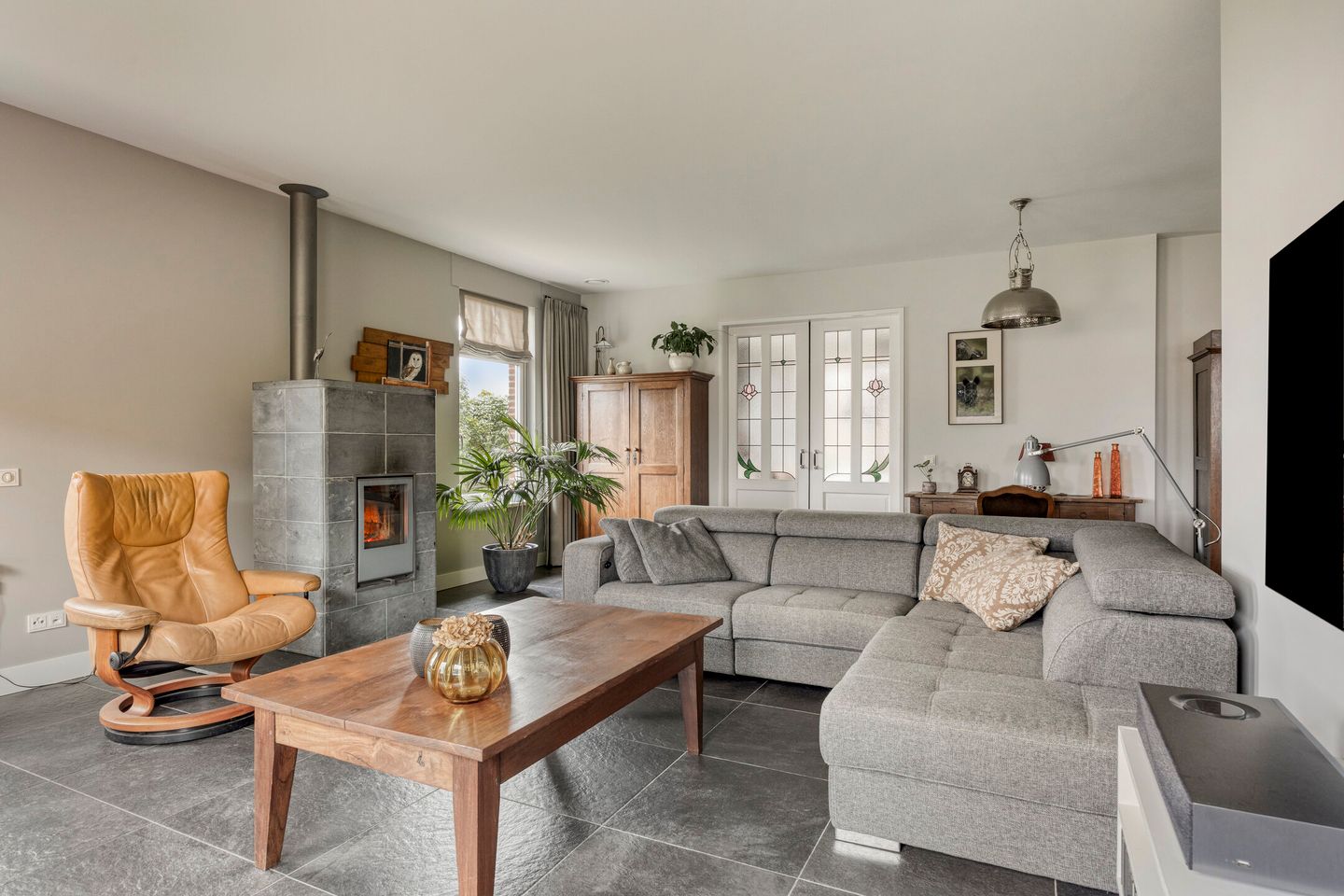 View photo 2 of Wiekenkruis 25