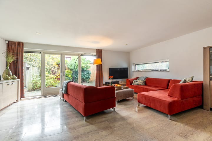 Photo 12 of Maria Rutgersstraat 11