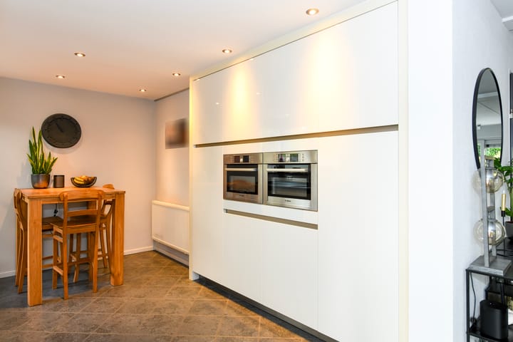 Photo 7 of Corridor 18