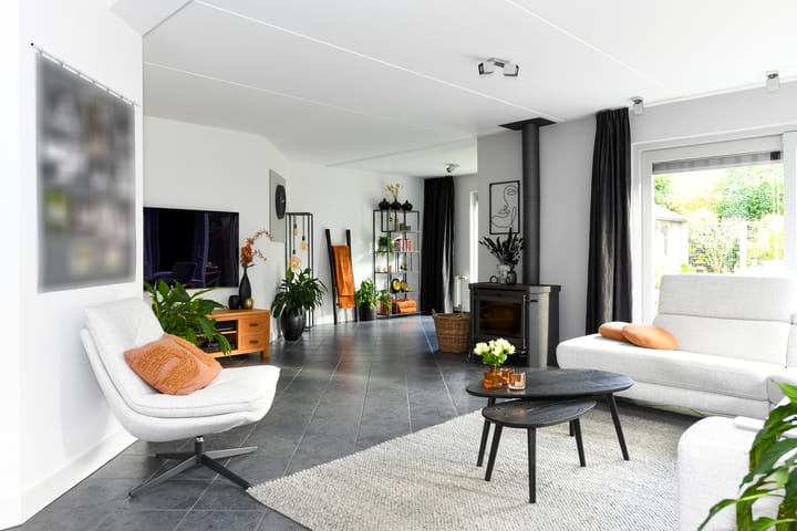 Photo 15 of Corridor 18