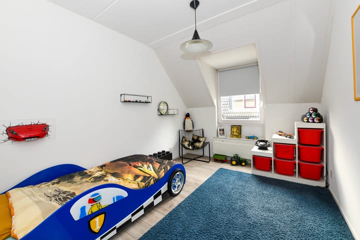 Photo 24 of Corridor 18