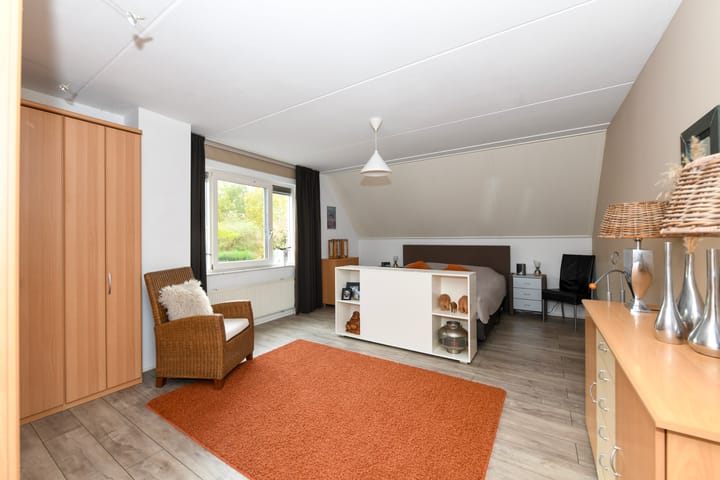 Photo 26 of Corridor 18