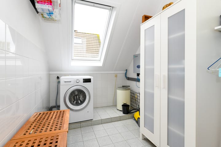 Photo 34 of Corridor 18