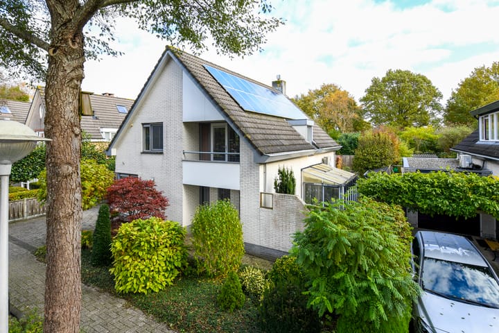 Photo 4 of Corridor 18